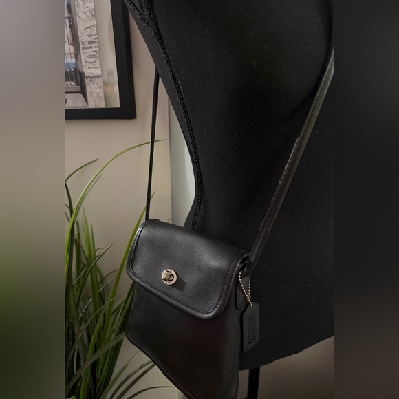 Coach Vintage Tango Crossbody Bag - Picture 10 of 11